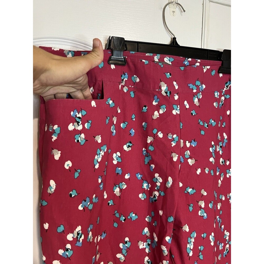 Kate & Mallory Pants Red Print Stretch Canvas Pull On Tapered Leg Plus 3X New - Picture 2 of 8